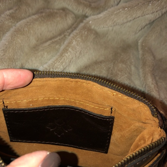 Patricia Nash Sherpa wristlet - Picture 5 of 7